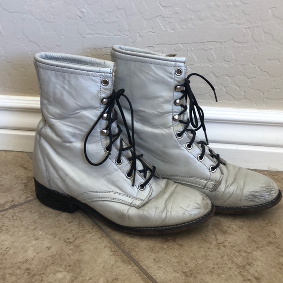 laredo boots lace up